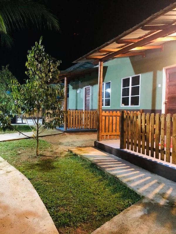 Bb Durio Chalet กัวลาตรังกานู ภายนอก รูปภาพ